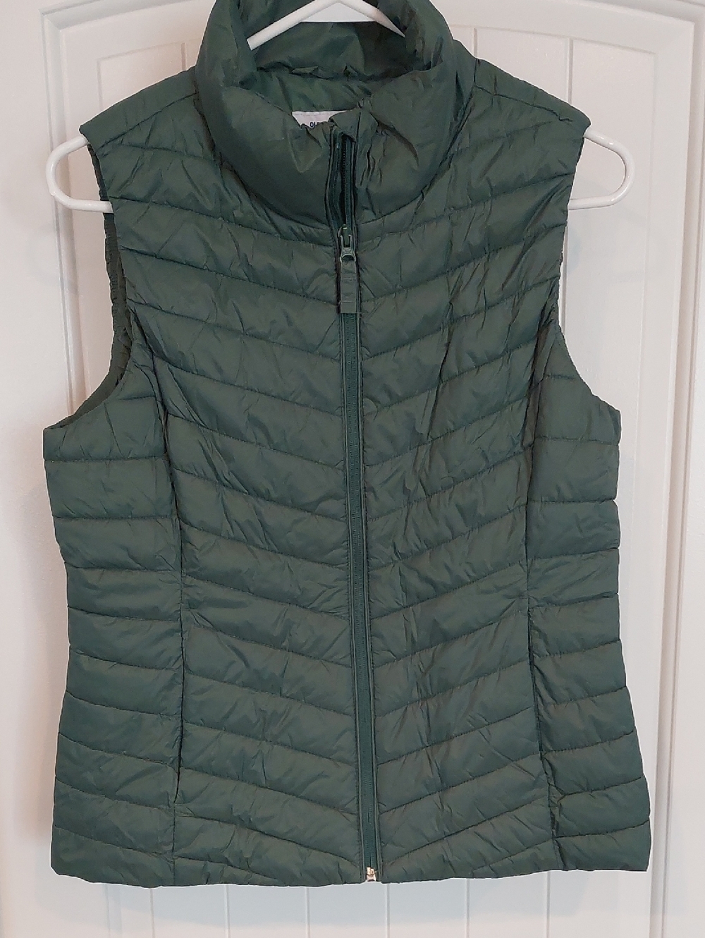 Old Navy Active M Womens Channel Puffer Vest